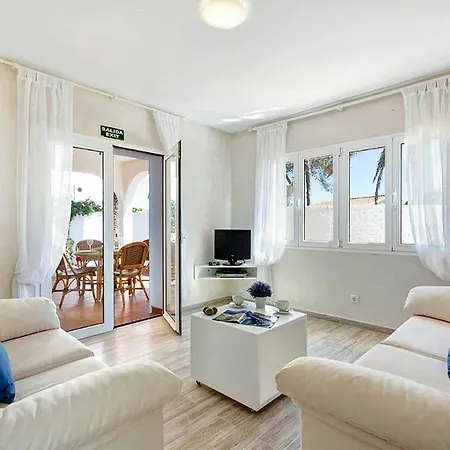 Ginevra Villa *